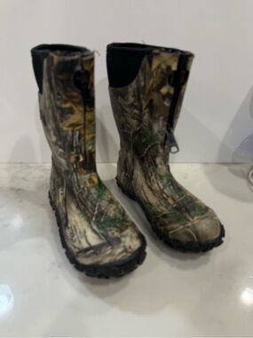 Realtree Kids Camo Pull-On Outdoor Boots in Green and Brown